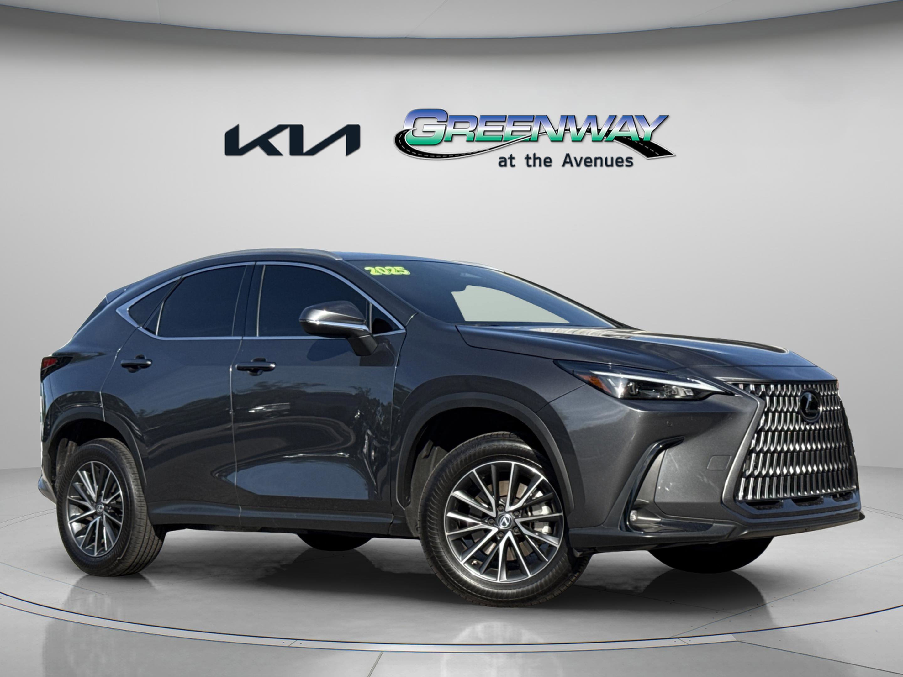 2025 Lexus NX 350 250 FWD's photo