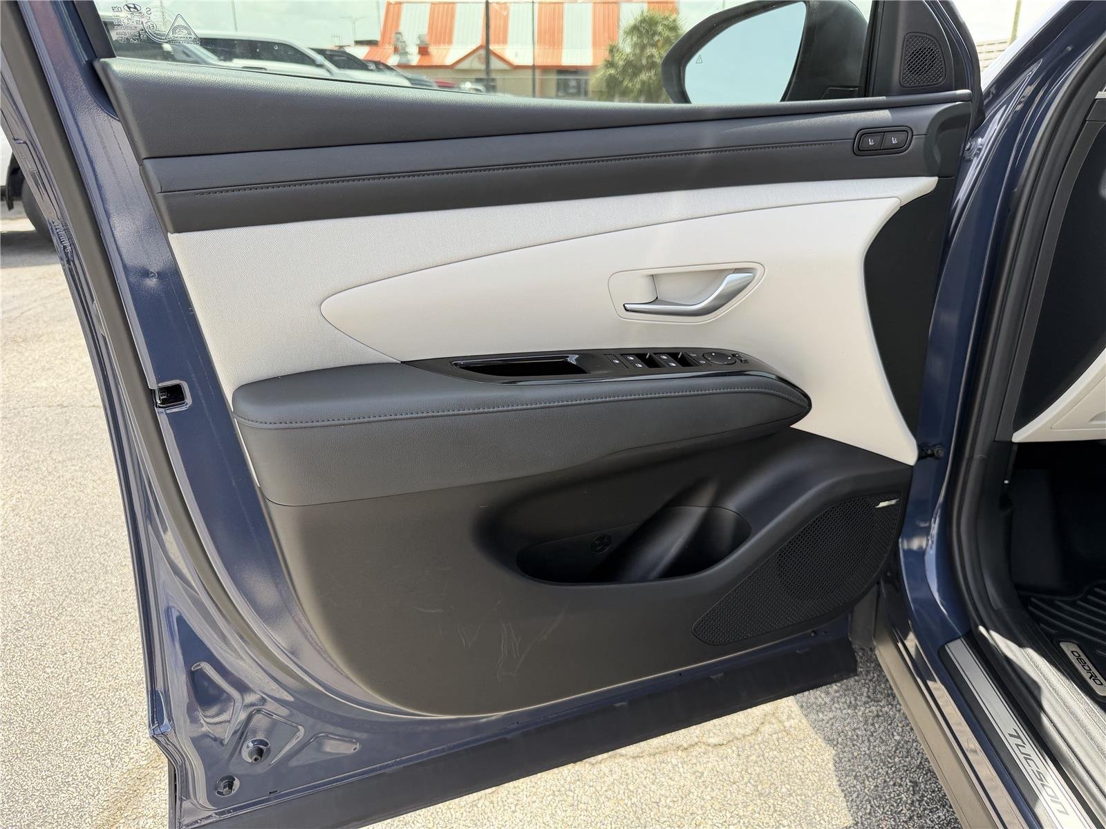 Used 2025 Atlantis Blue Hyundai Limited image 11