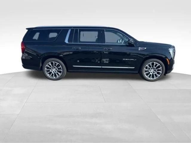 Used 2026 Onyx Black GMC Denali image 4