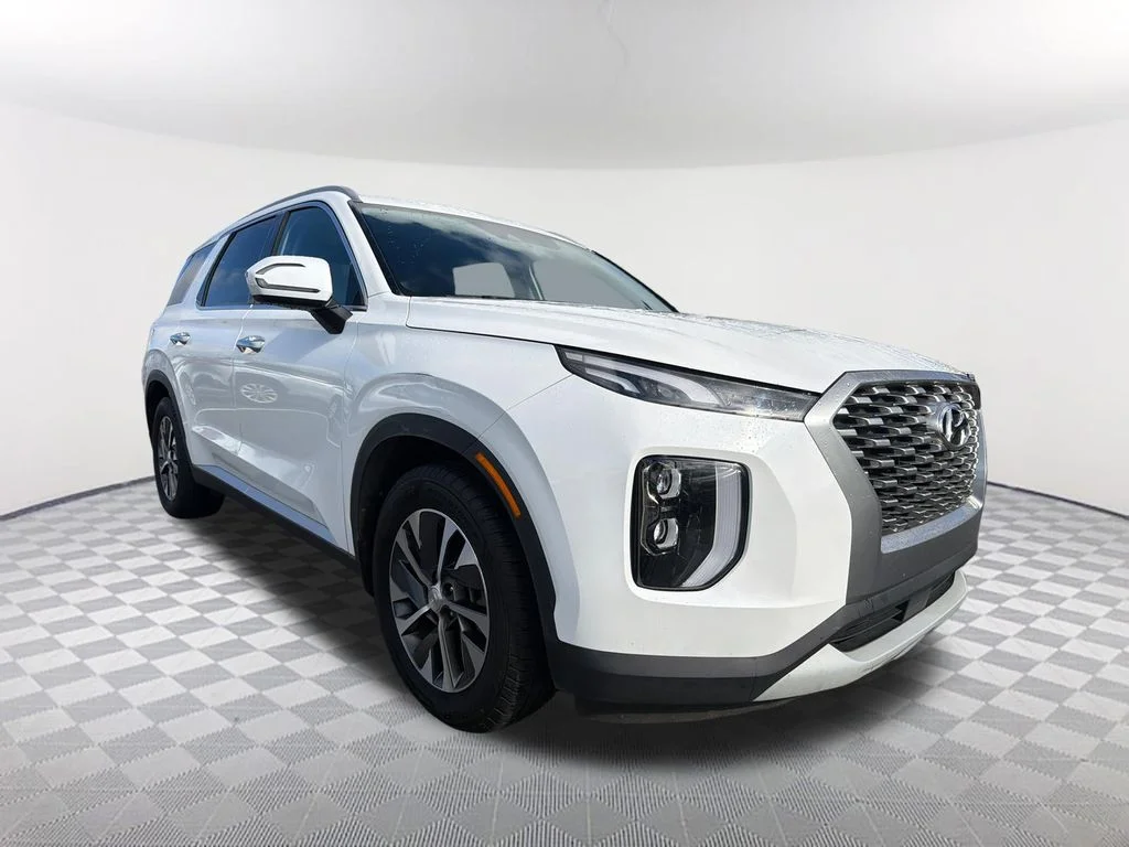 Used 2022 White Hyundai SEL image 3