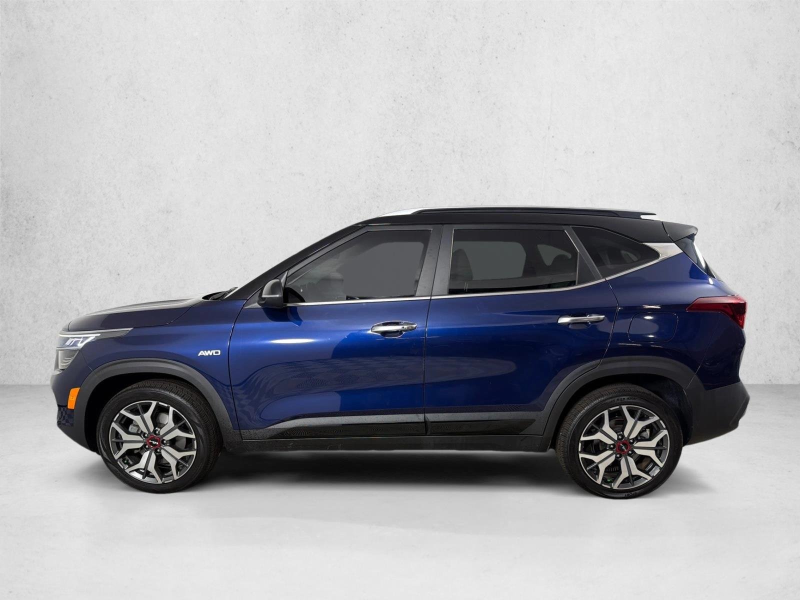 Used 2022 Dark Ocean Blue/Black Roof Kia SX image 7