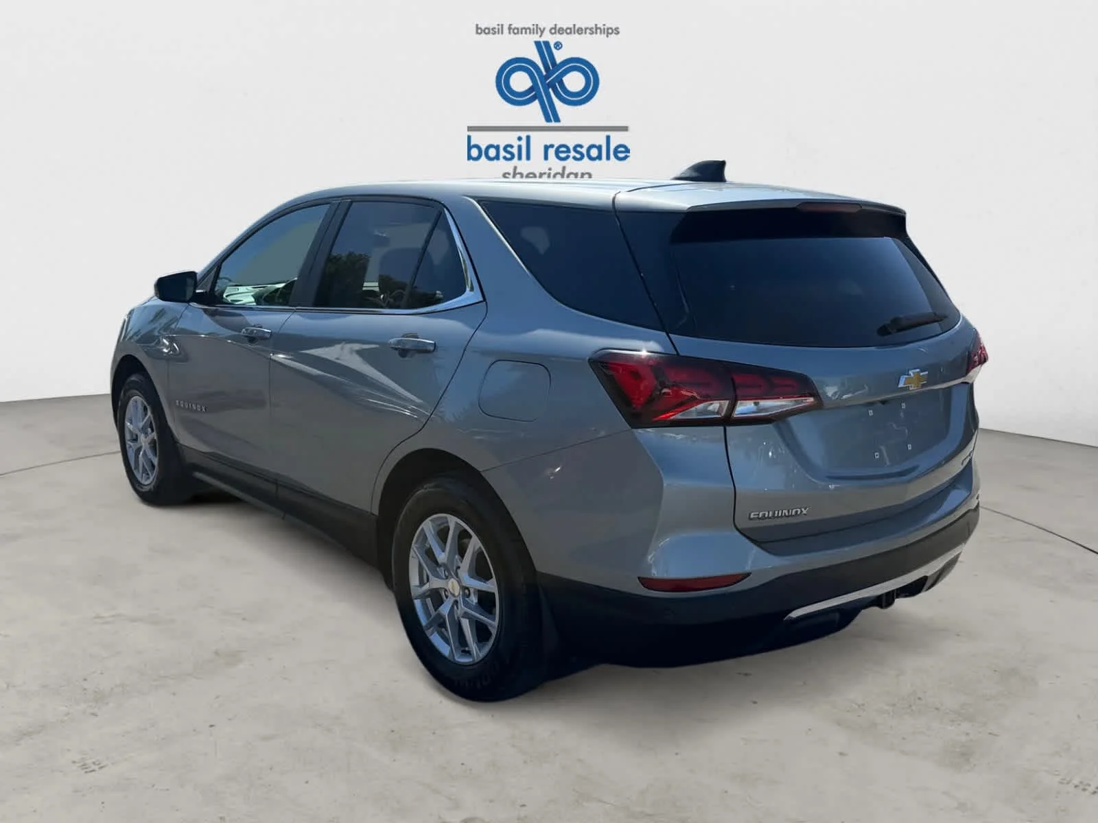 Used 2023 Sterling Gray Metallic Chevrolet LT image 4