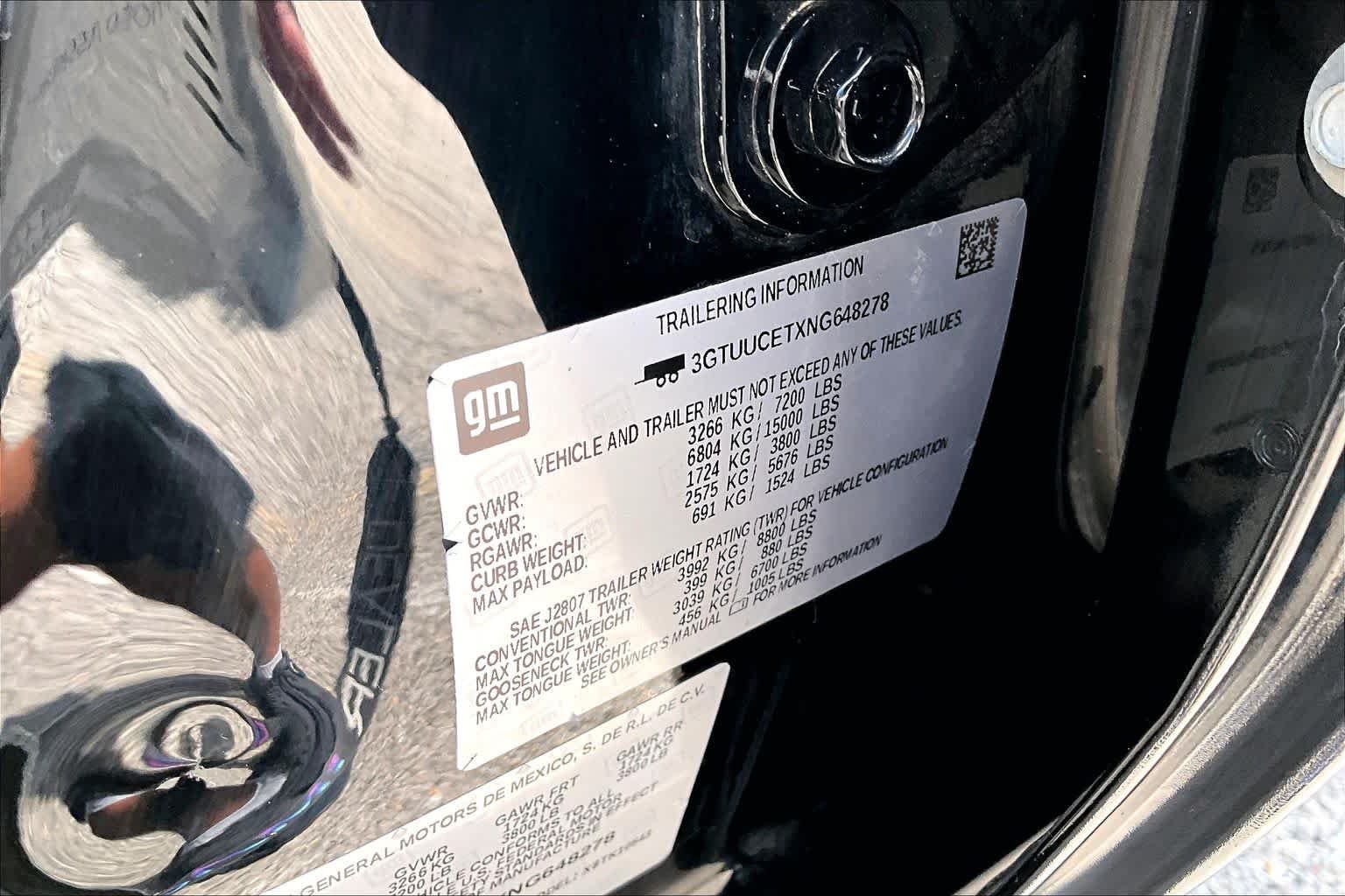 Used 2022 Onyx Black GMC Elevation image 34
