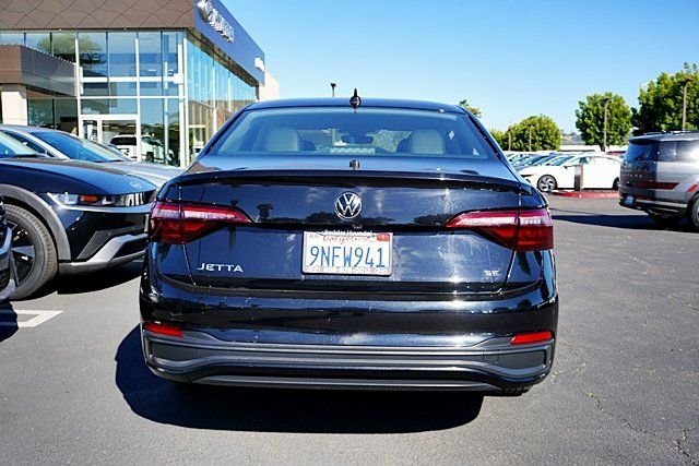 Used 2024 Black Volkswagen 1.5T SE image 8