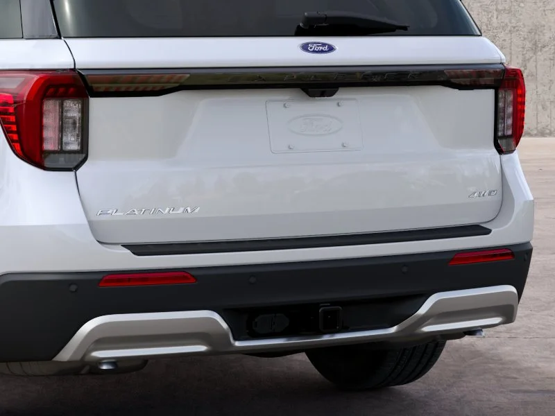 New 2027 Star White Metallic Tri-Coat Ford Platinum™ image 23
