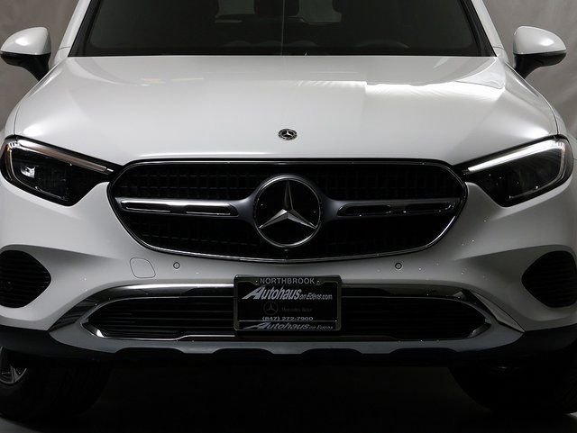 Certified Used 2026 Polar White Mercedes-Benz GLC 300 image 6