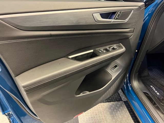 New 2026 Blue Volkswagen 2.0T SE w/Technology image 8