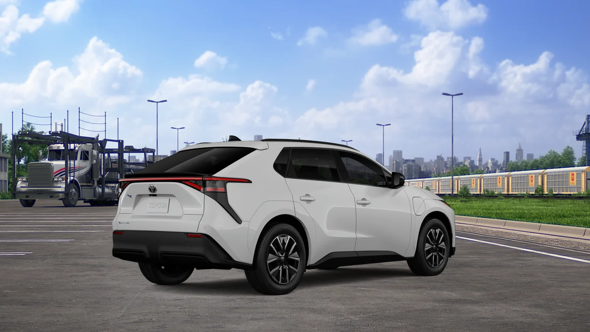 New 2026 Wind Chill Pearl Toyota XLE image 23
