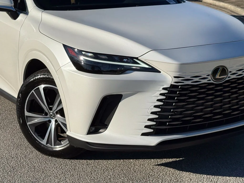 Used 2025 White Lexus 350 Premium image 4
