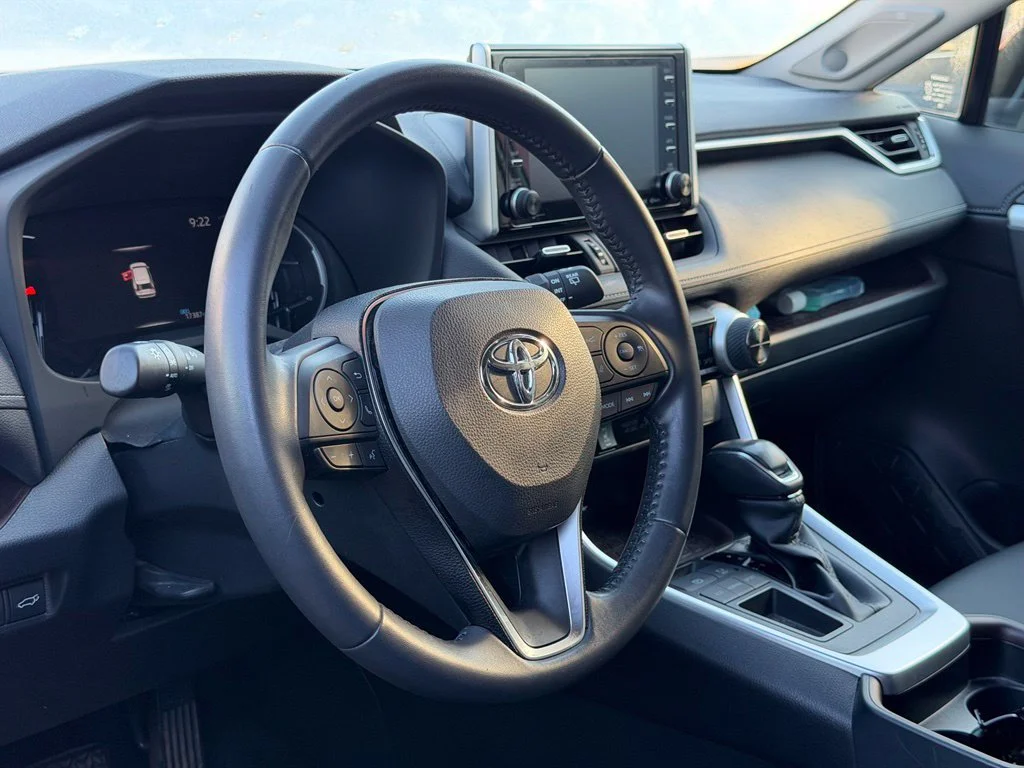 Used 2020 Red Toyota Limited image 4