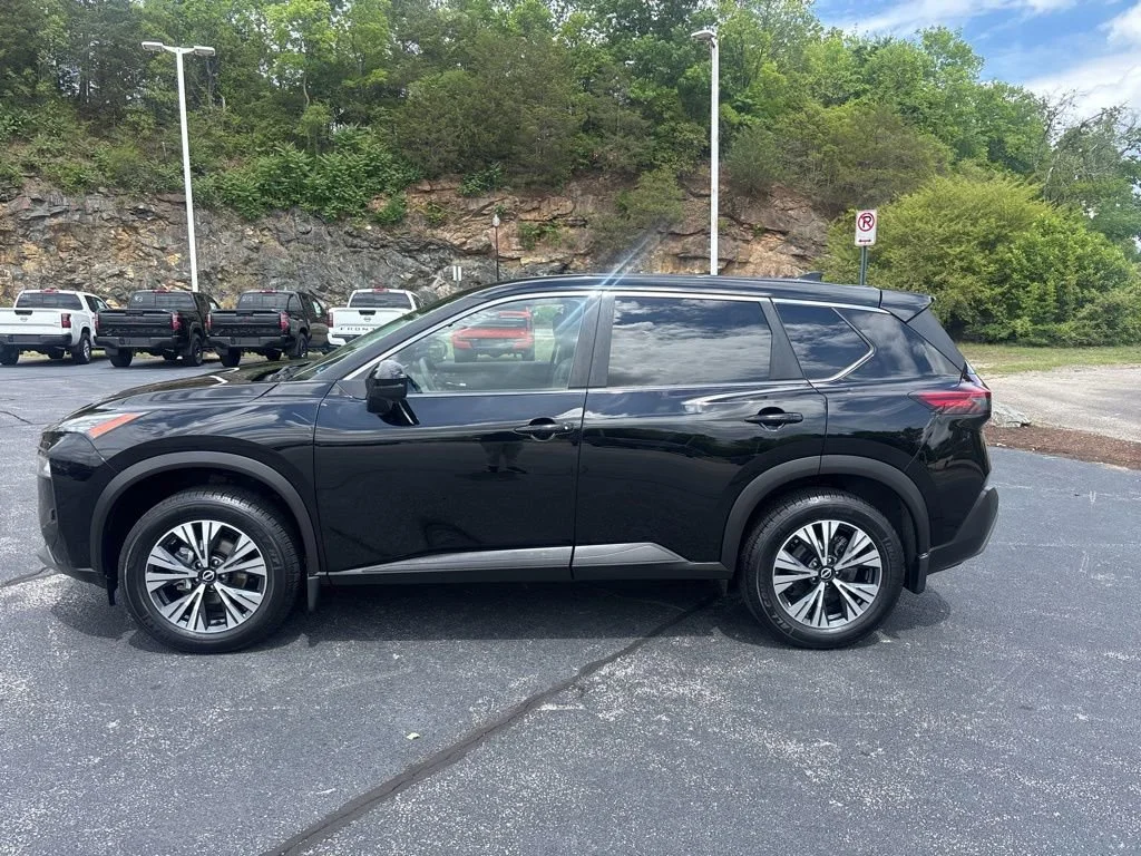 Used 2023 Black Nissan SV image 2