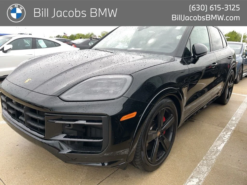 2025 Porsche Cayenne GTS