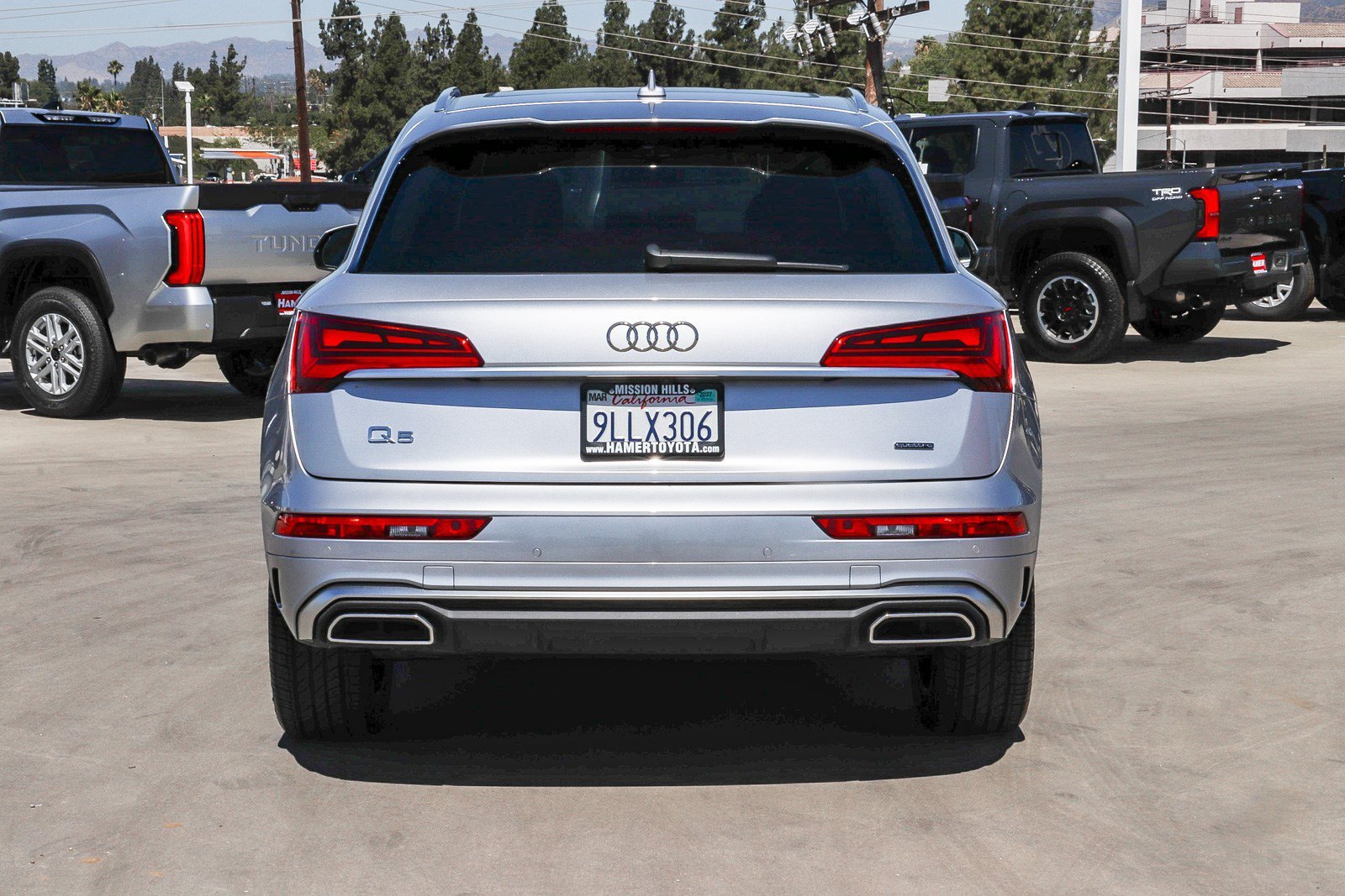 Used 2022 Florett Silver Metallic Audi S line Premium Plus image 5