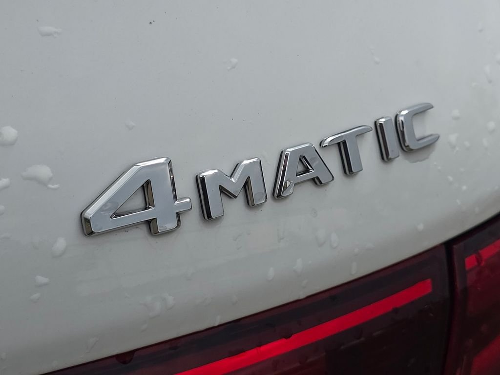 New 2026 Polar White Mercedes-Benz GLB 250 image 4