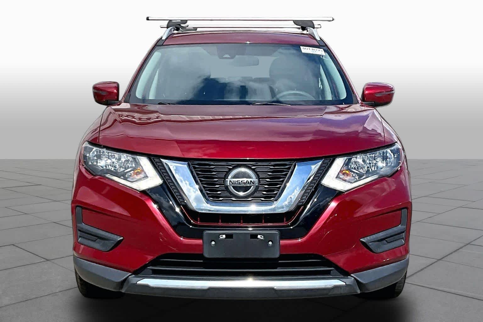 Used 2019 Scarlet Ember Tintcoat Nissan SV image 4