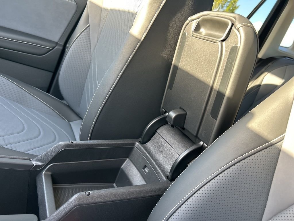New 2026 Black Volkswagen 2.0T SE image 39