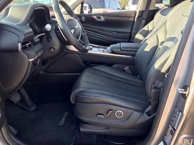 Used 2024 Silver Genesis 2.5T image 5