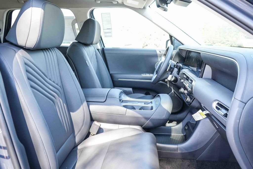 New 2026 Gray Hyundai SEL Premium image 17