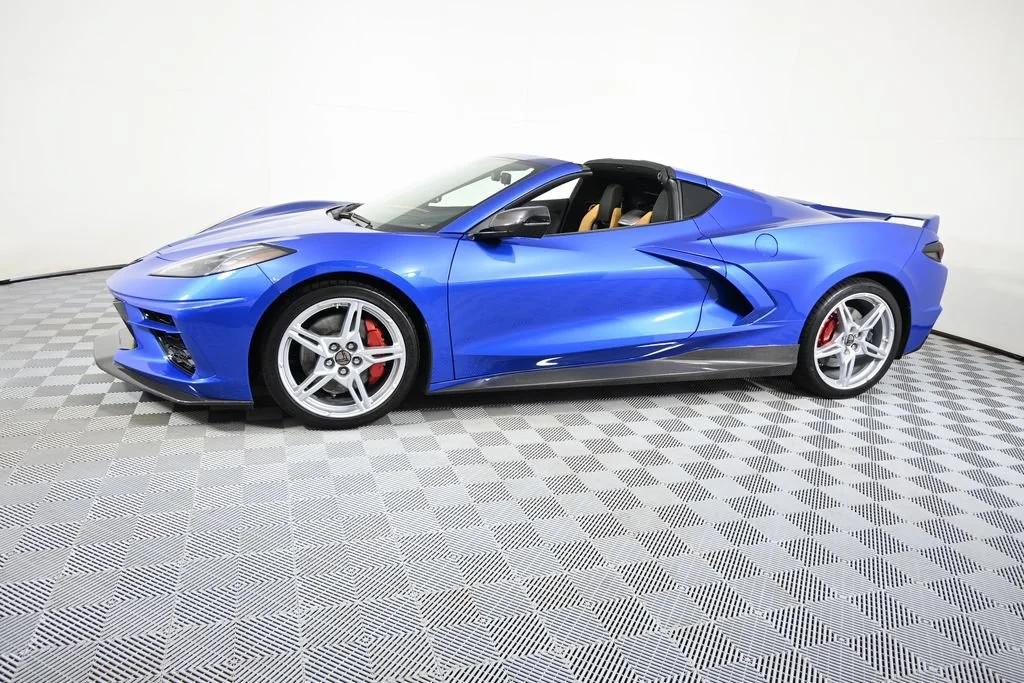 Used 2021 Chevrolet Corvette 2LT with VIN 1G1YB2D42M5108689 for sale in Forest Lake, Minnesota