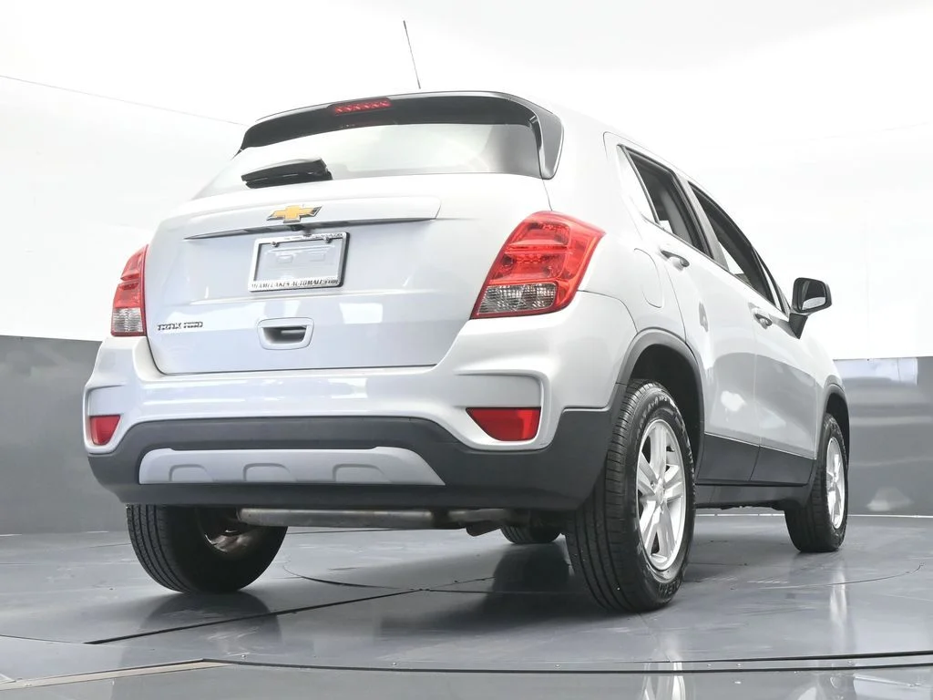 Used 2017 Silver Ice Metallic Chevrolet LS image 55