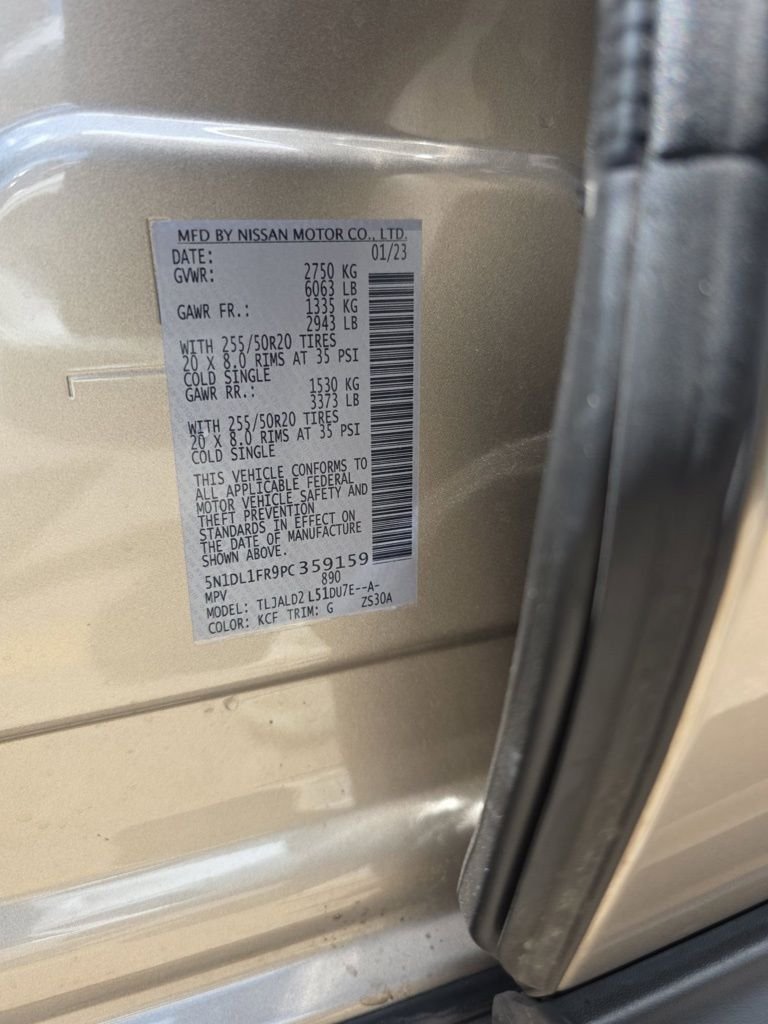Used 2023 Silver INFINITI LUXE image 18