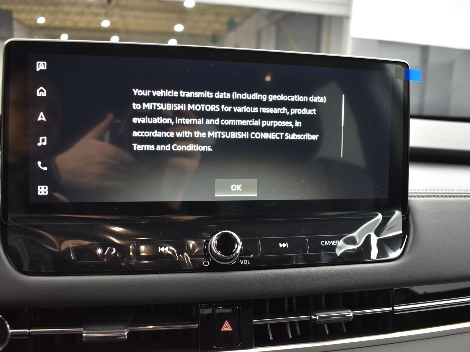 New 2026 Black Mitsubishi SE 1.5T 2WD image 8
