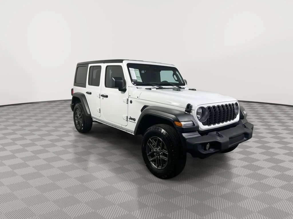 Used 2025 White Jeep Sport S image 2