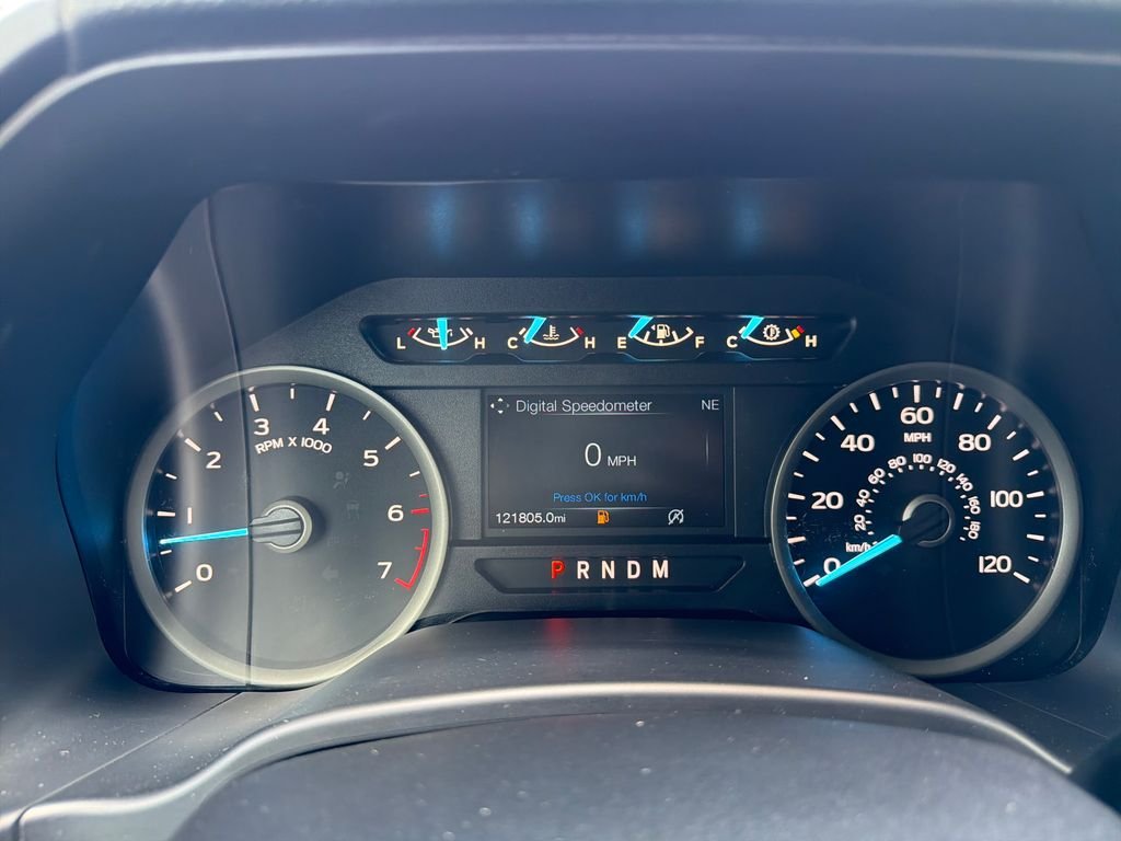 Used 2020 Stone Gray Metallic Ford XLT image 24