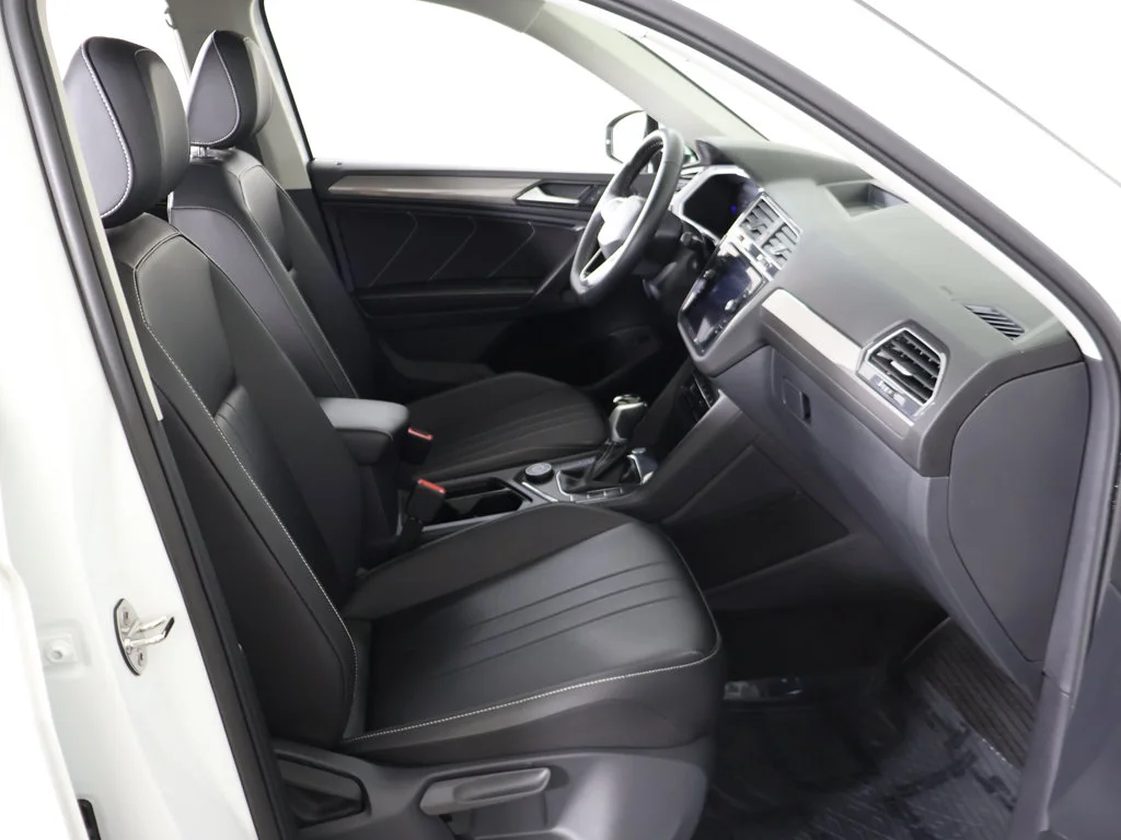 Certified Used 2024 Pure White Volkswagen 2.0T SE image 31