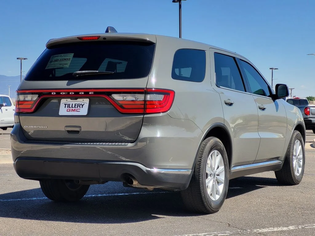 Used 2020 Gray Dodge SXT image 7