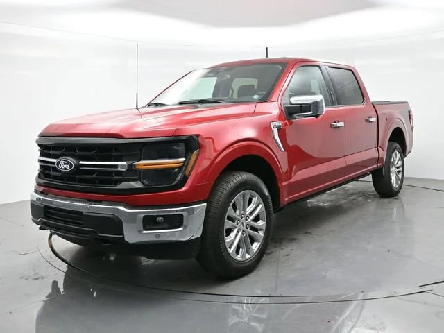 Used 2024 Rapid Red Met Tinted Cc Ford XLT image 3