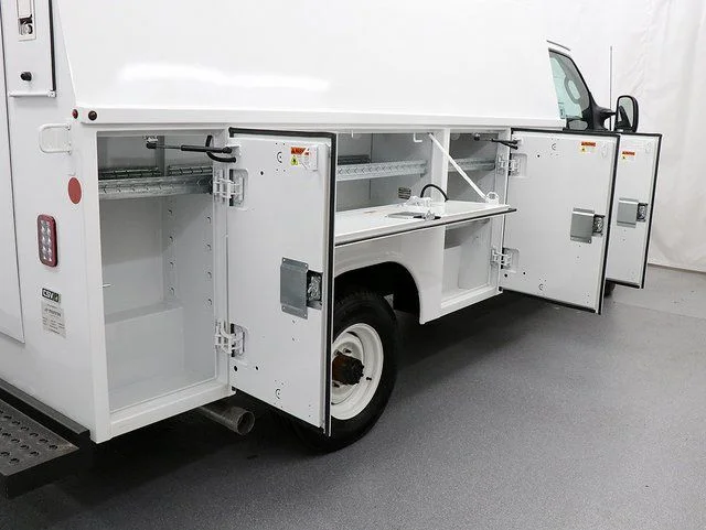New 2025 Oxford White Ford E-350 SRW image 25
