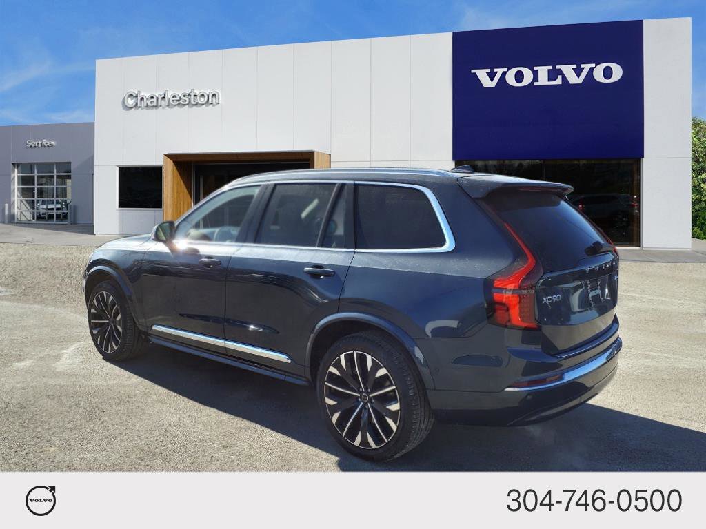 Used 2025 Denim Blue Metallic Volvo Ultra image 5