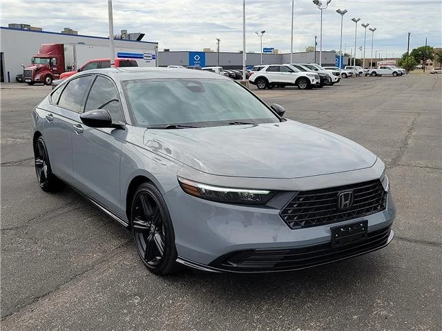 Used 2024 Urban Gray Pearl Honda Sport-L image 5