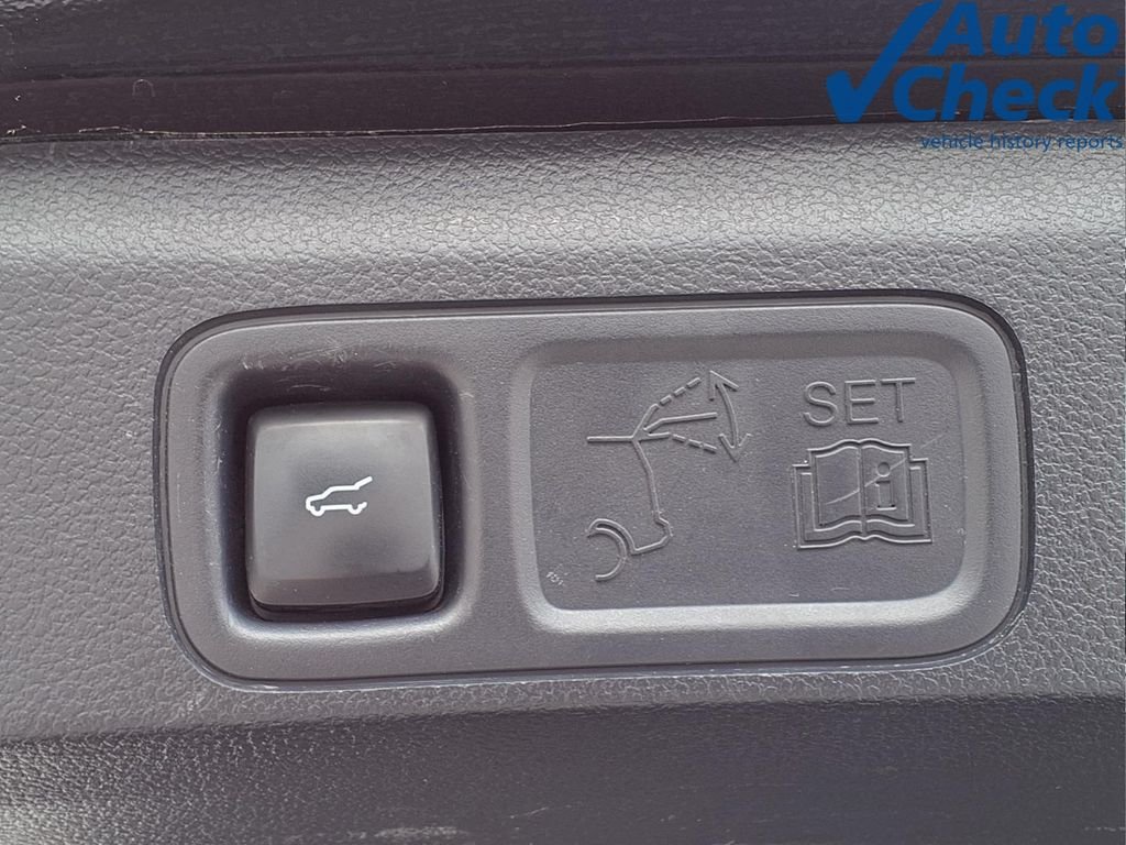 Used 2024 Black Ford Limited image 7