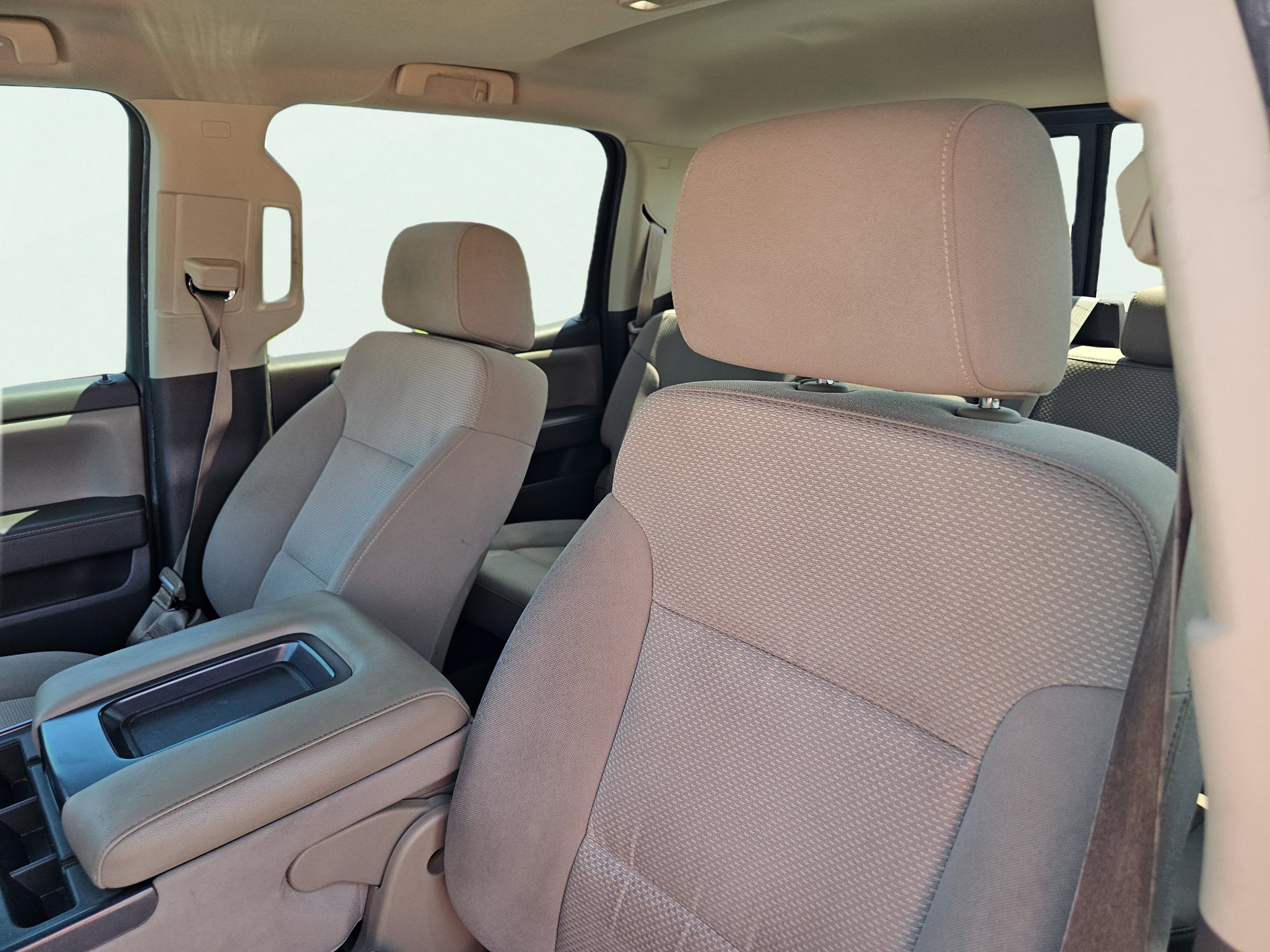 Used 2015 White Diamond Tricoat Chevrolet LT image 16
