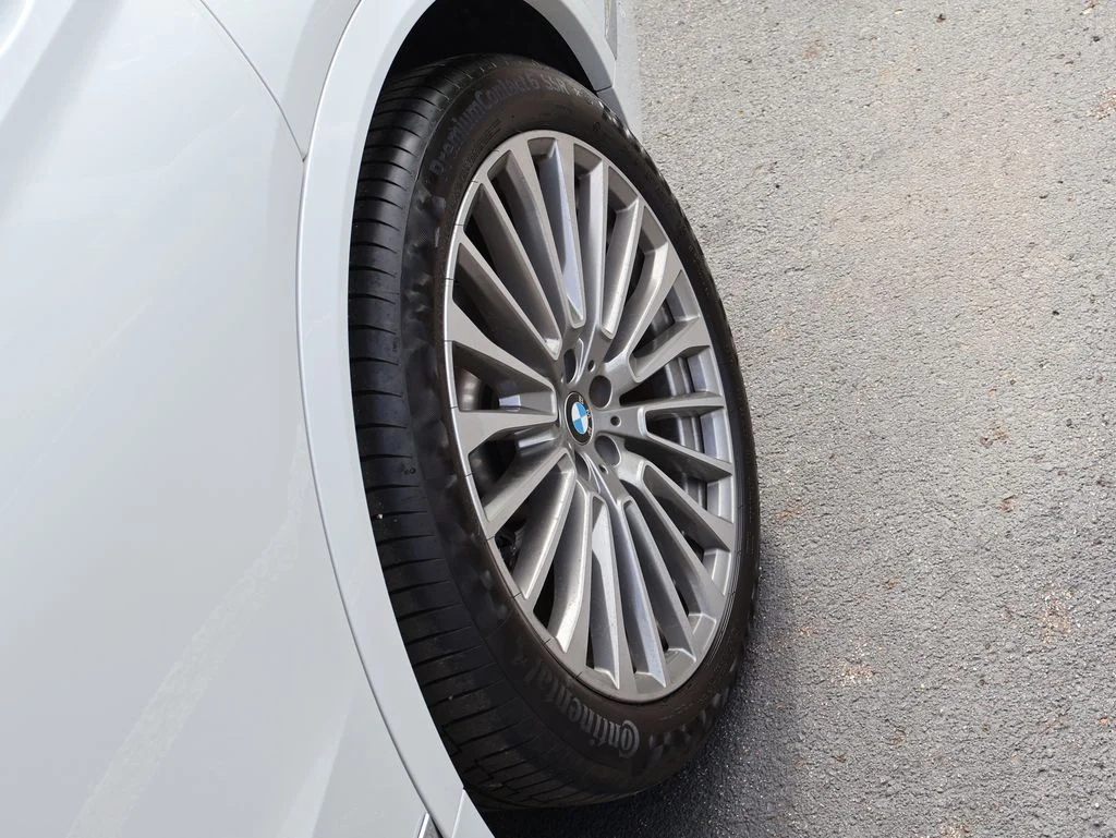 Used 2022 Mineral White Metallic BMW xDrive40i image 46
