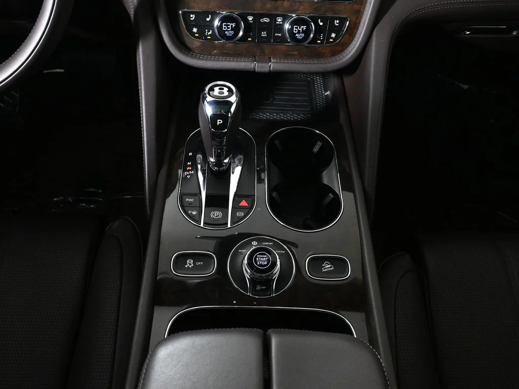 Used 2022 Blue Bentley S image 25