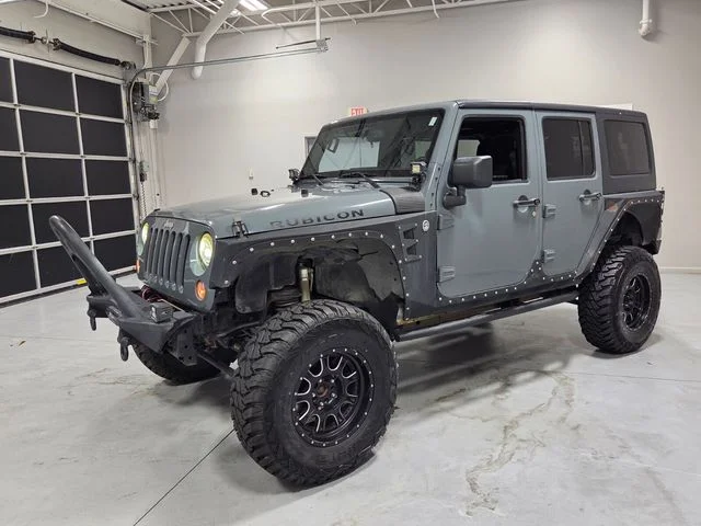 Used 2014 Gray Jeep Unlimited Rubicon image 3