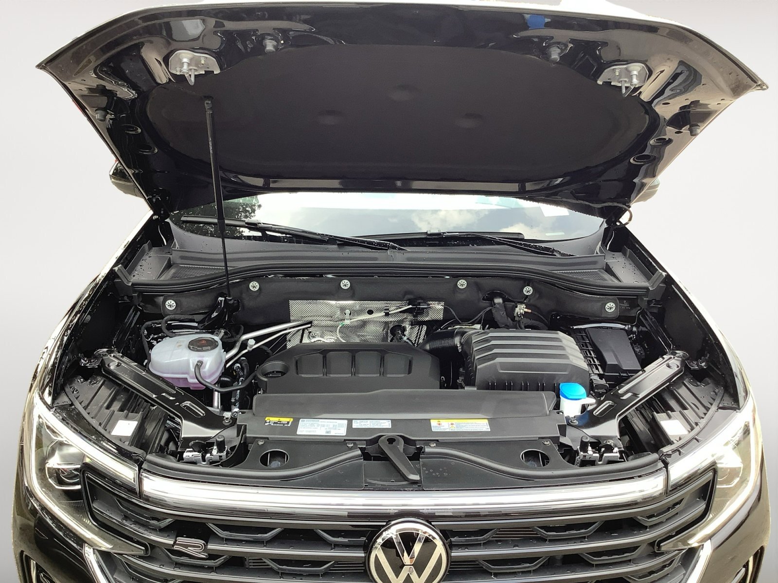 2026 Volkswagen Atlas Cross Sport SEL Premium R-LINE - Photo 12