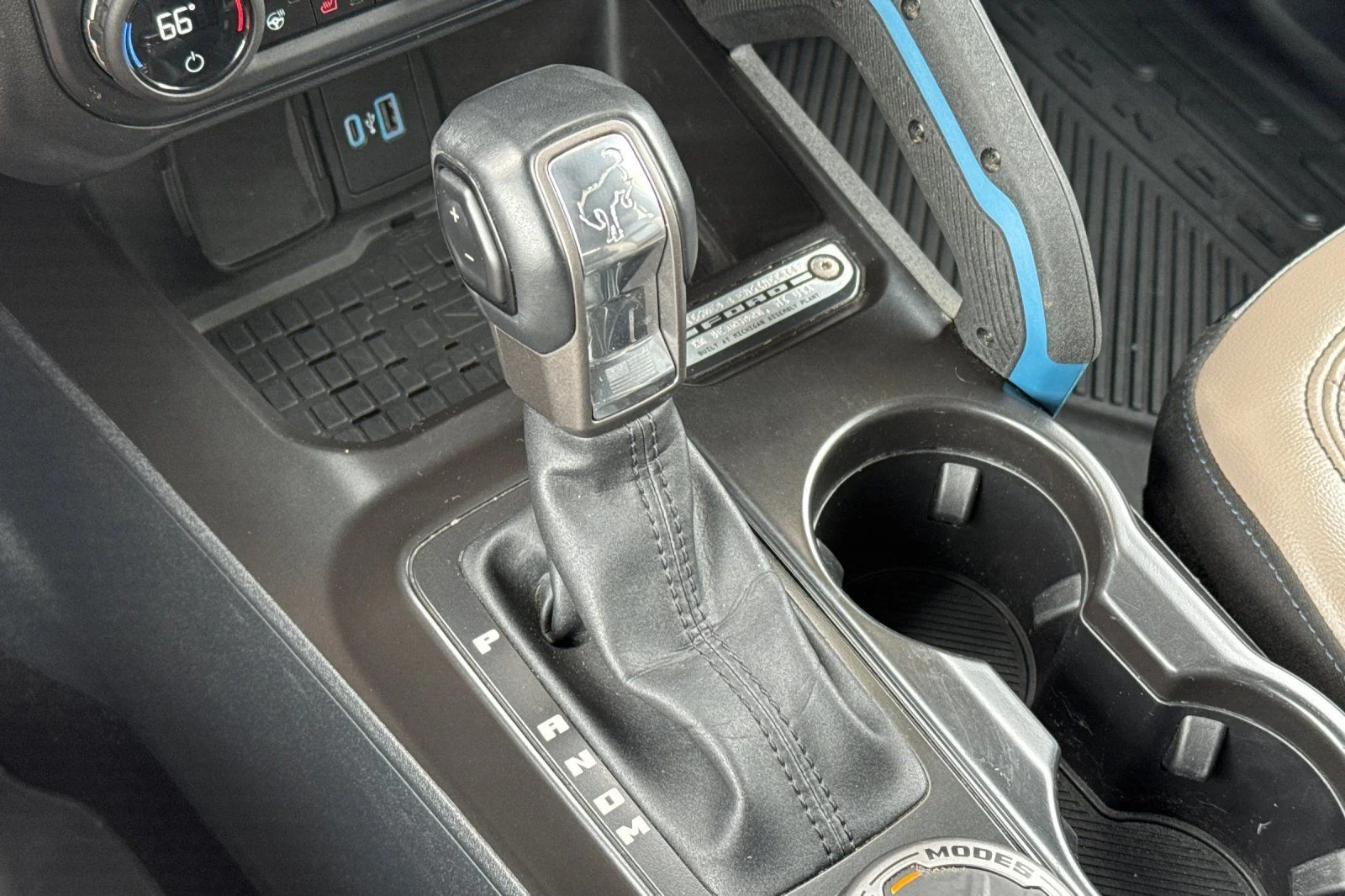 Certified Used 2024 Gray Metallic Ford Wildtrak image 19