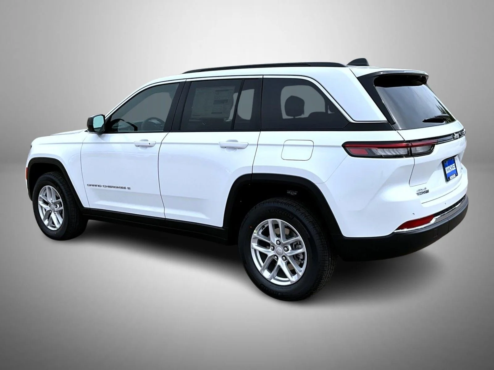 New 2026 White Jeep Laredo X image 7
