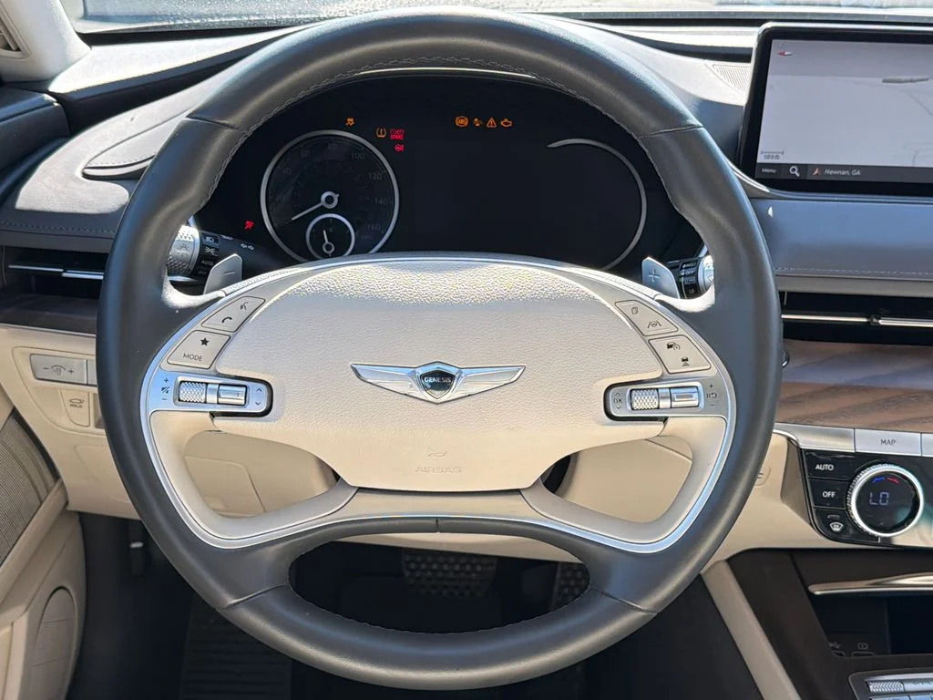 Used 2023 Silver Genesis 2.5T image 22