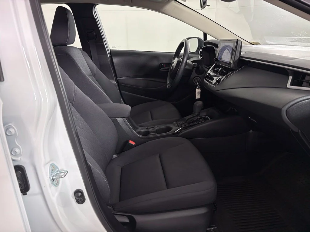 Used 2025 White Toyota LE image 37