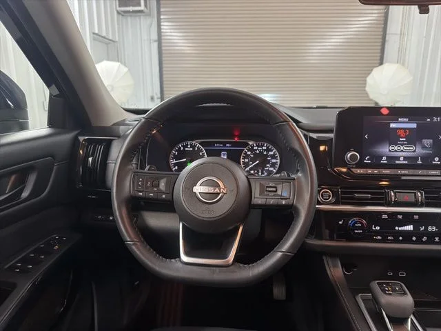 Used 2024 Deep Ocean Blue Pearl Nissan SV image 37