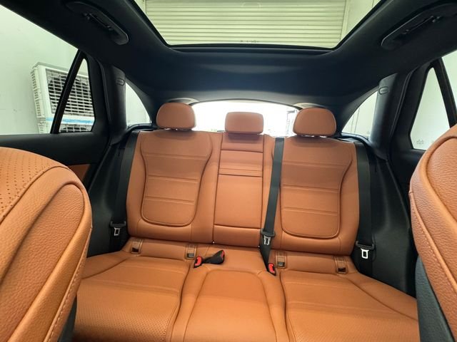 New 2026 Polar White Mercedes-Benz GLC 300 image 8