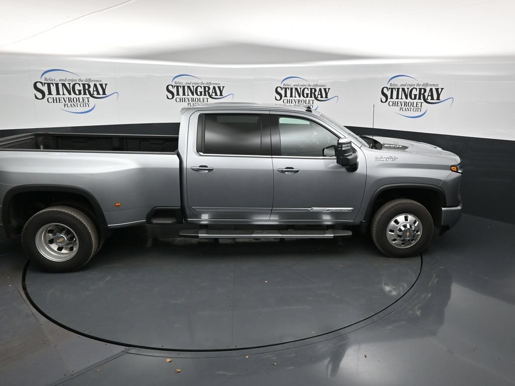 Used 2026 Sterling Gray Metallic Chevrolet High Country DRW image 25