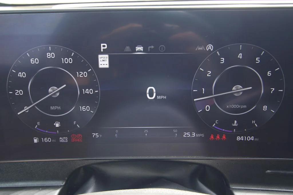 Used 2023 Red Kia X-Pro Prestige image 45