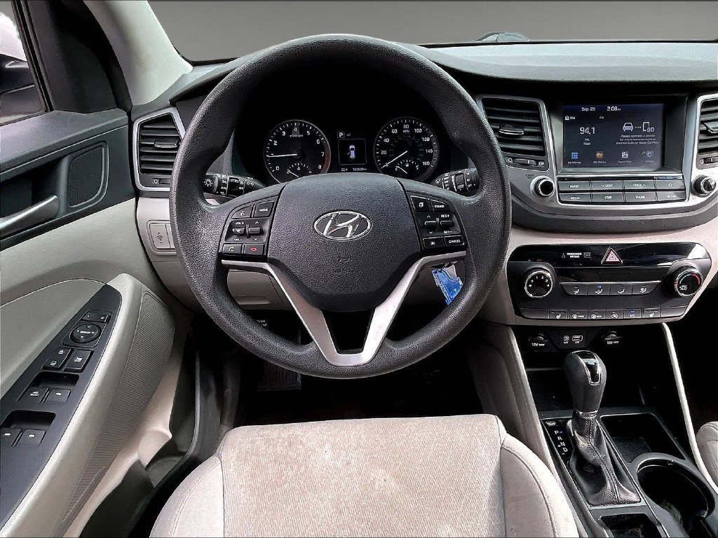 Used 2018 Dazzling White Hyundai SEL image 16