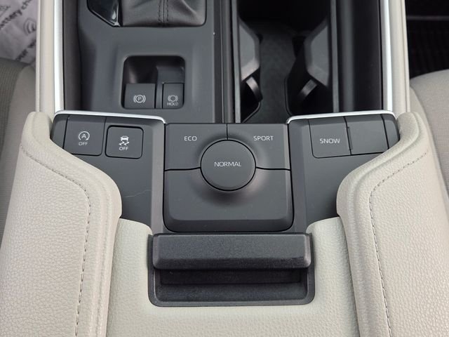 Used 2025 Silver Toyota LE image 19